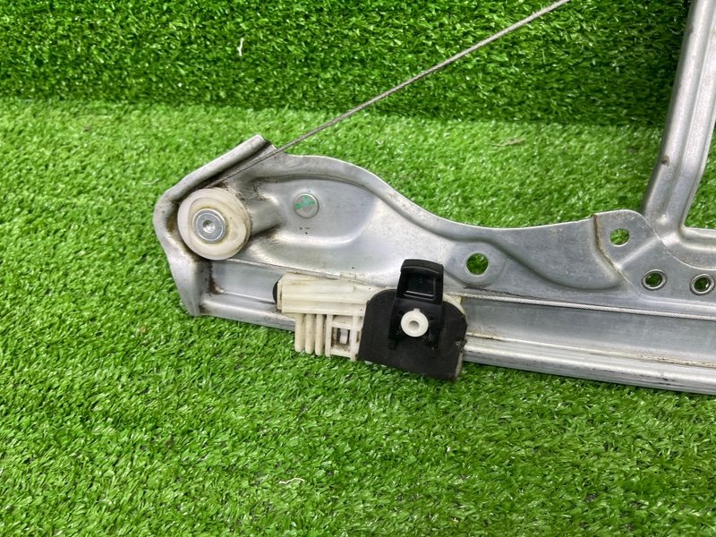 Стеклоподъемник задний, 1000 рублей, Москва