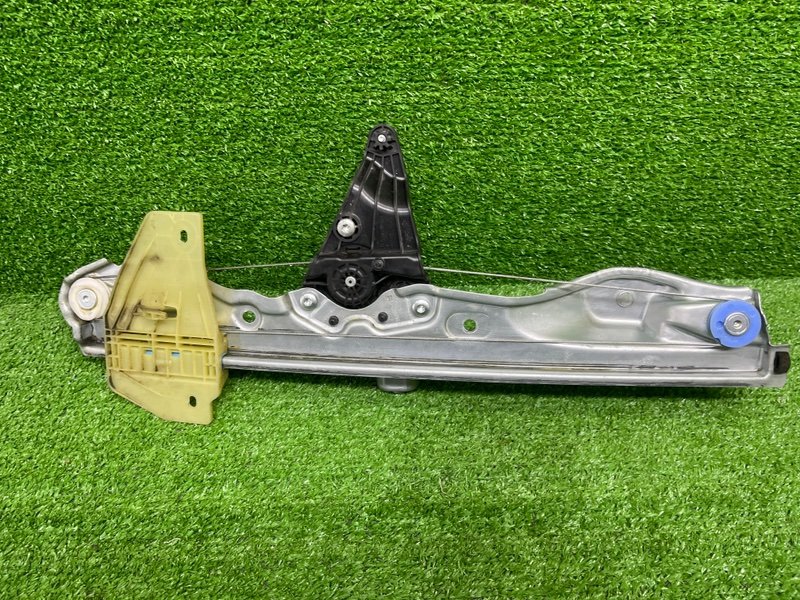 Стеклоподъемник передний, 2000 рублей, Москва