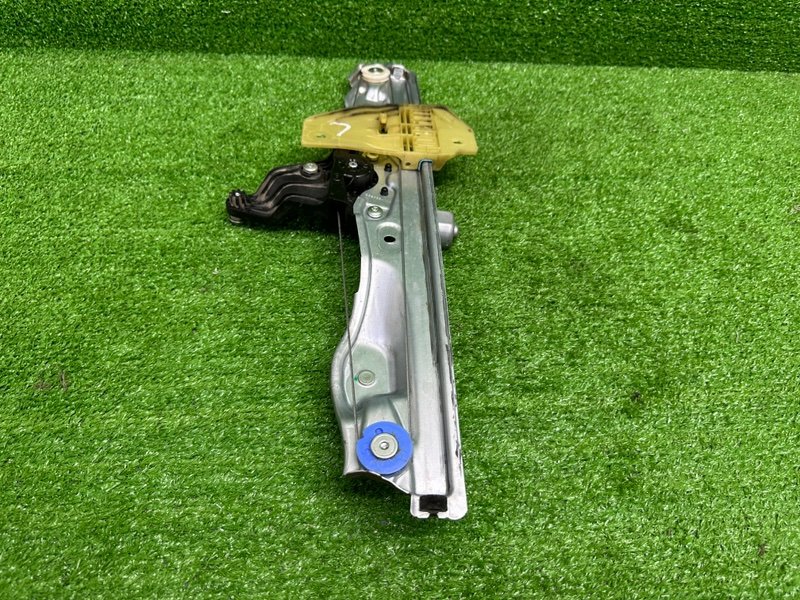 Стеклоподъемник передний, 2000 рублей, Москва