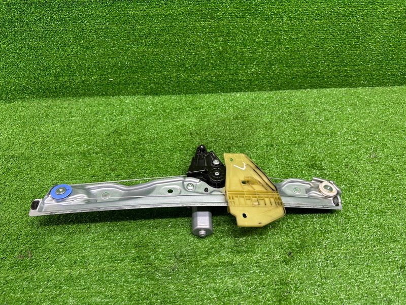 Стеклоподъемник передний, 2000 рублей, Москва