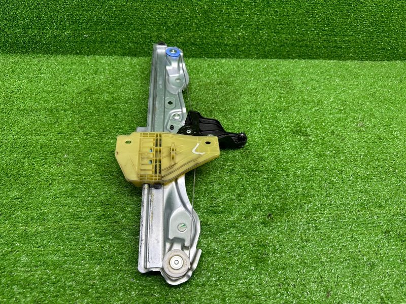 Стеклоподъемник передний, 2000 рублей, Москва