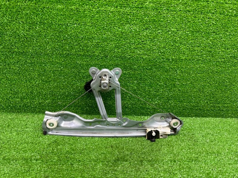 Стеклоподъемник задний, 1000 рублей, Москва