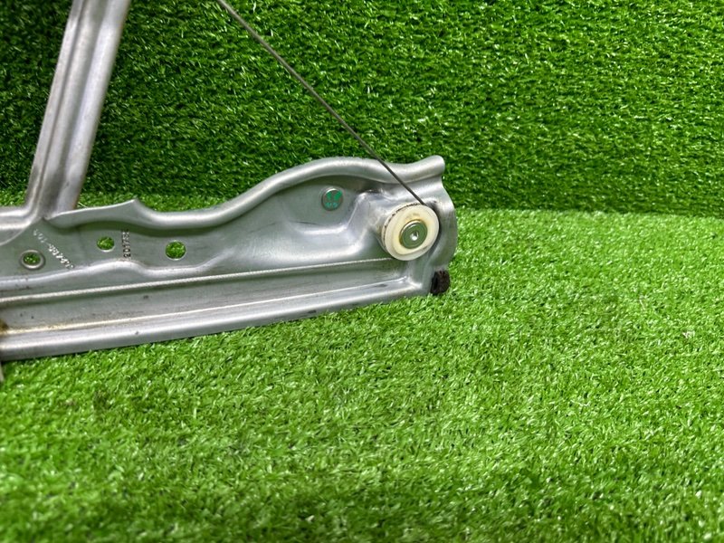 Стеклоподъемник задний, 1000 рублей, Москва