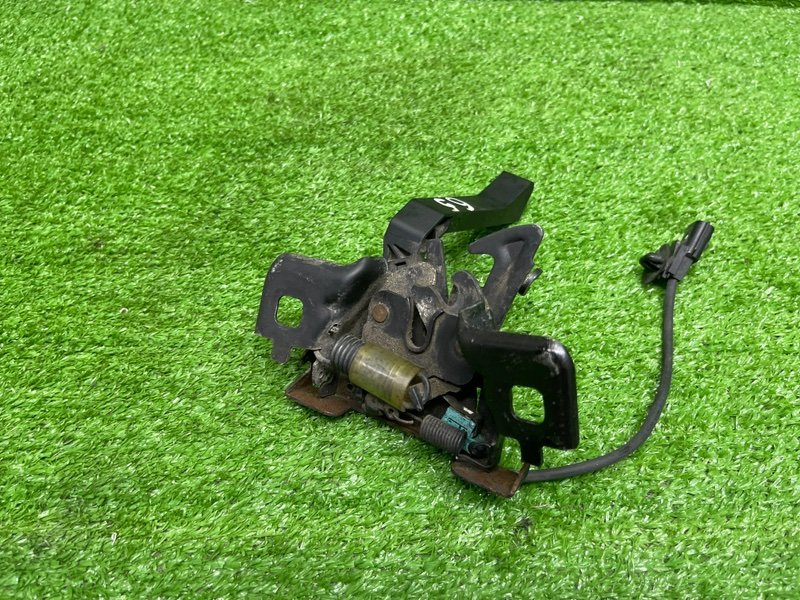 Замок капота, 1500 рублей, Москва