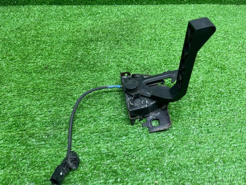 Замок капота, 1500 рублей, Москва