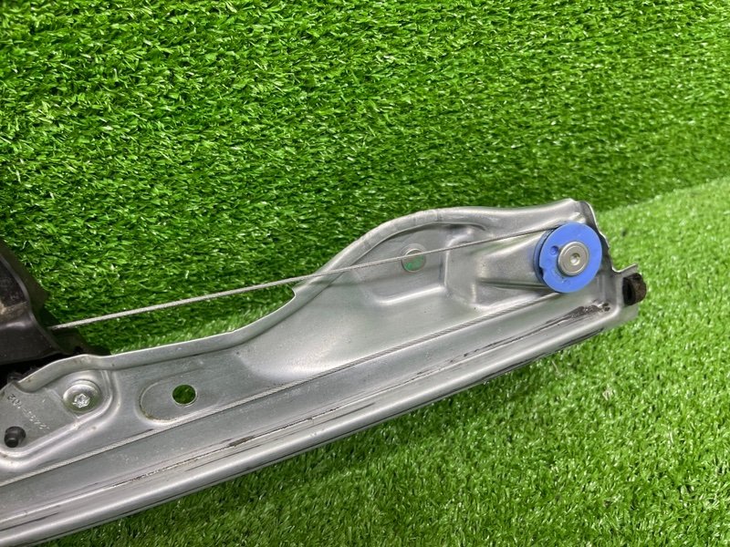 Стеклоподъемник передний, 2000 рублей, Москва