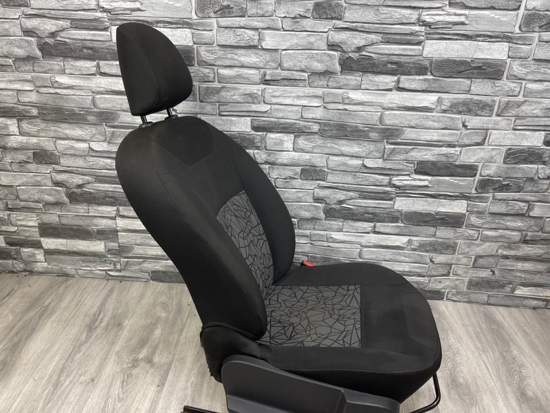 Сиденье переднее правое, 6000 рублей, Москва