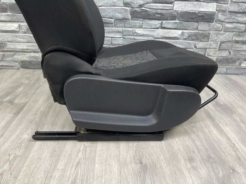 Сиденье переднее правое, 6000 рублей, Москва