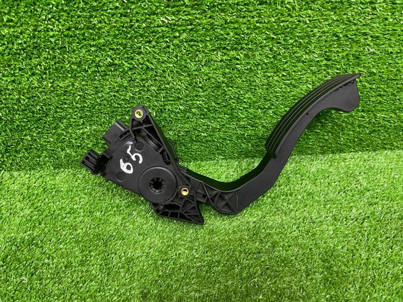 Педаль газа, 1400 рублей, Москва