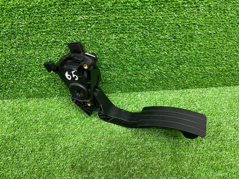 Педаль газа, 1400 рублей, Москва