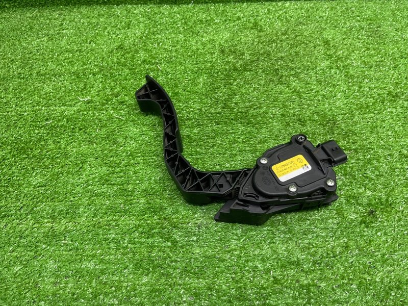 Педаль газа, 1400 рублей, Москва