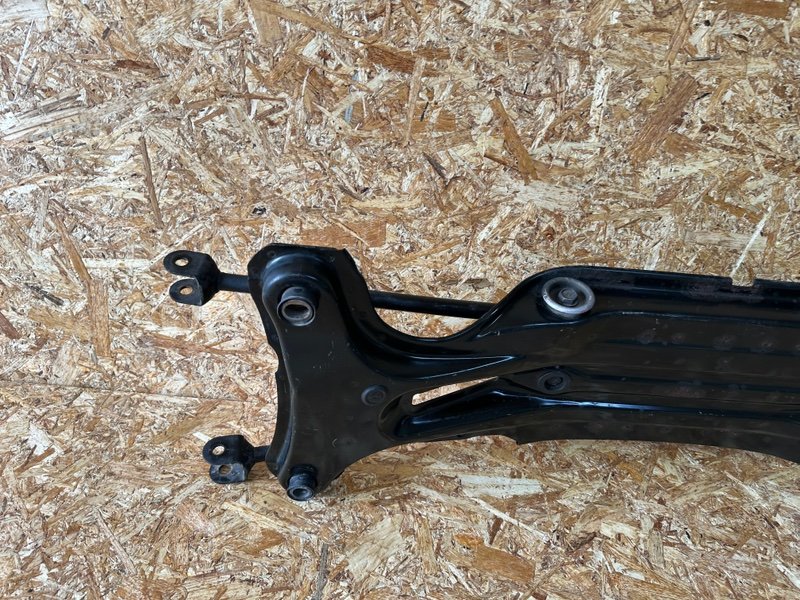 Балка задняя, 21000 рублей, Москва