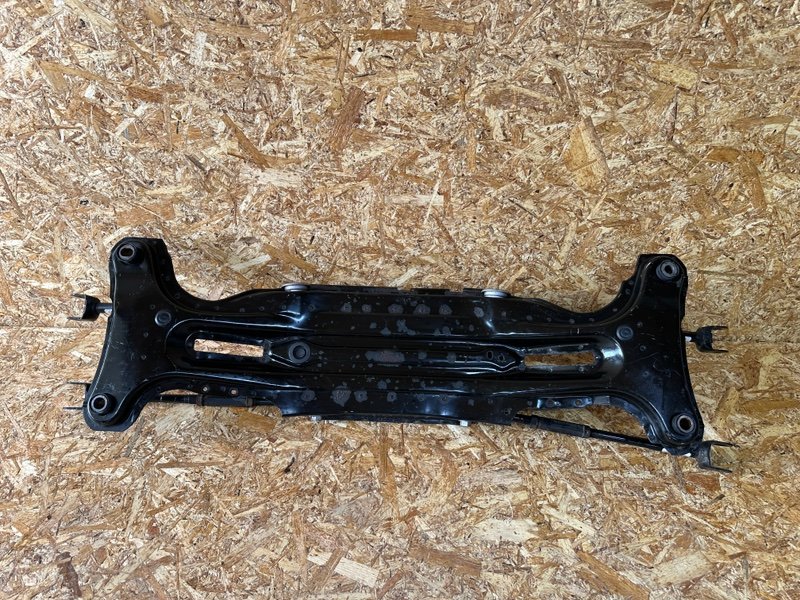 Балка задняя, 21000 рублей, Москва