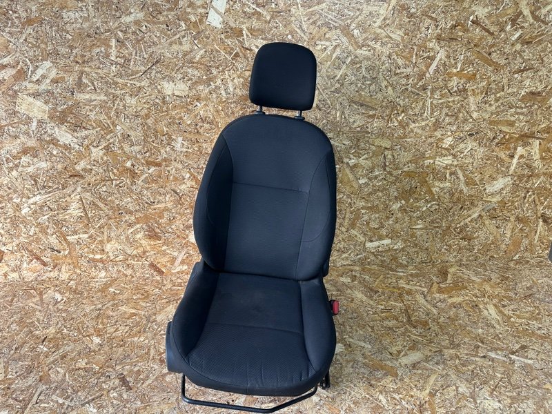 Сиденье переднее правое, 5000 рублей, Москва