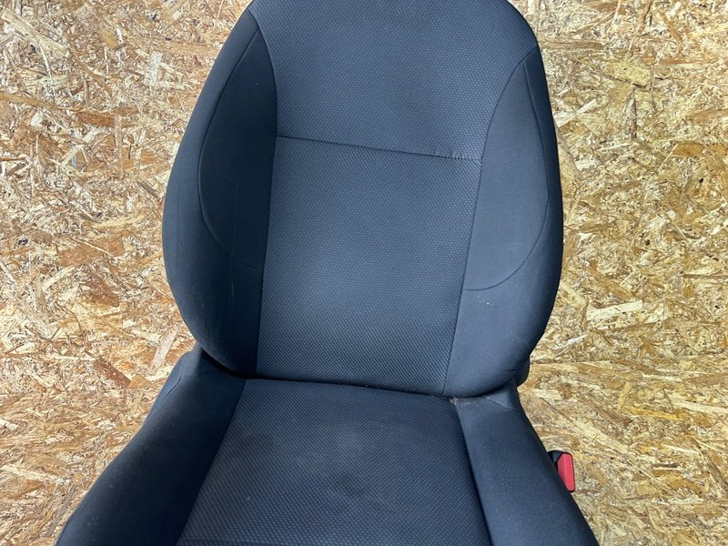 Сиденье переднее правое, 5000 рублей, Москва