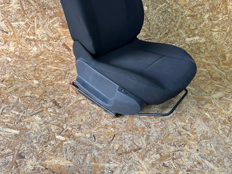 Сиденье переднее правое, 5000 рублей, Москва