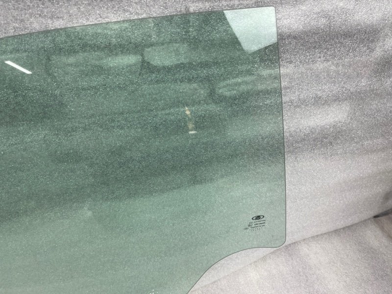 Стекло двери задней правой, 1400 рублей, Москва