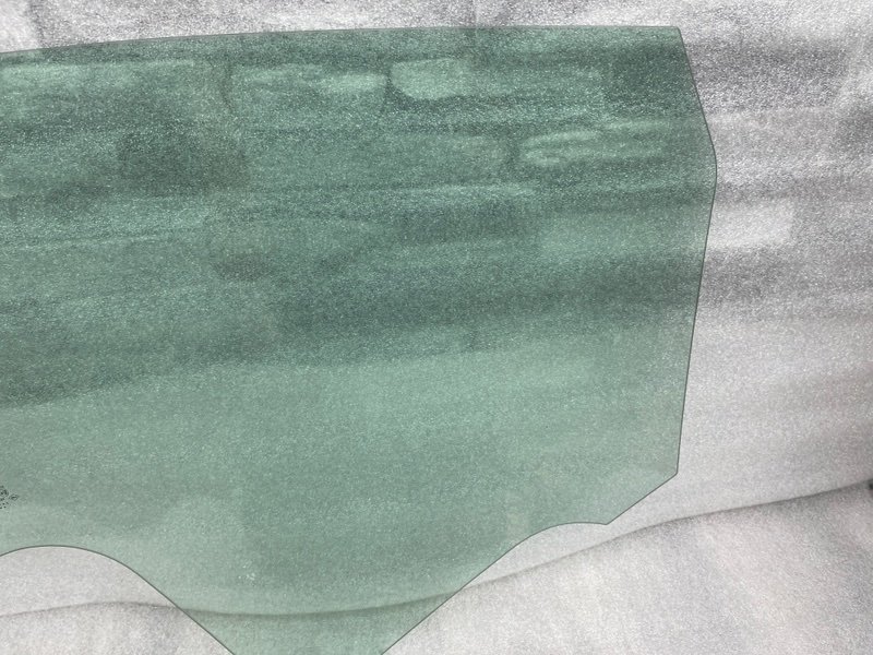 Стекло двери задней правой, 1400 рублей, Москва