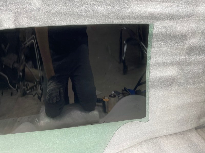 Стекло двери задней левой, 1500 рублей, Москва