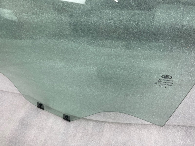 Стекло двери передней левой, 2500 рублей, Москва