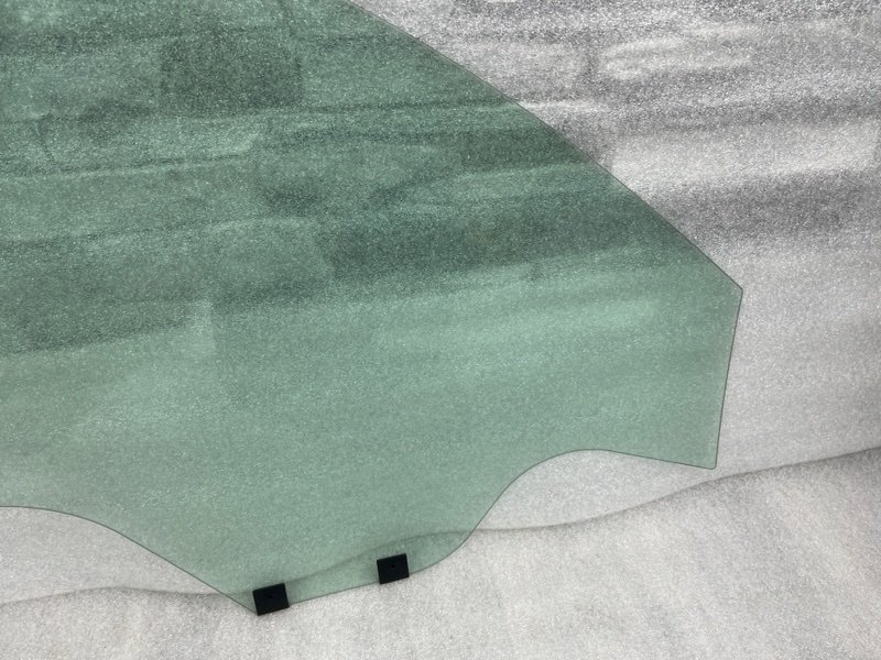 Стекло двери передней левой, 2500 рублей, Москва