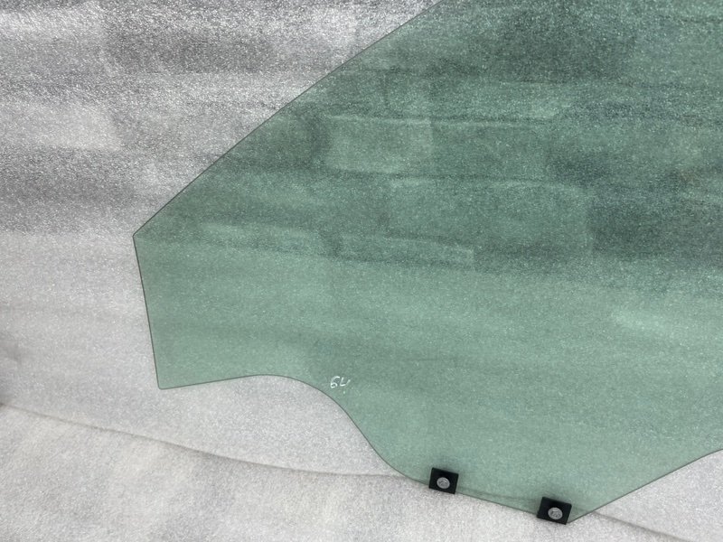 Стекло двери передней правой, 2500 рублей, Москва