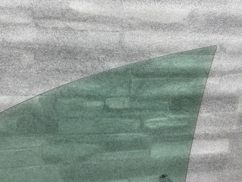 Стекло двери передней правой, 2500 рублей, Москва