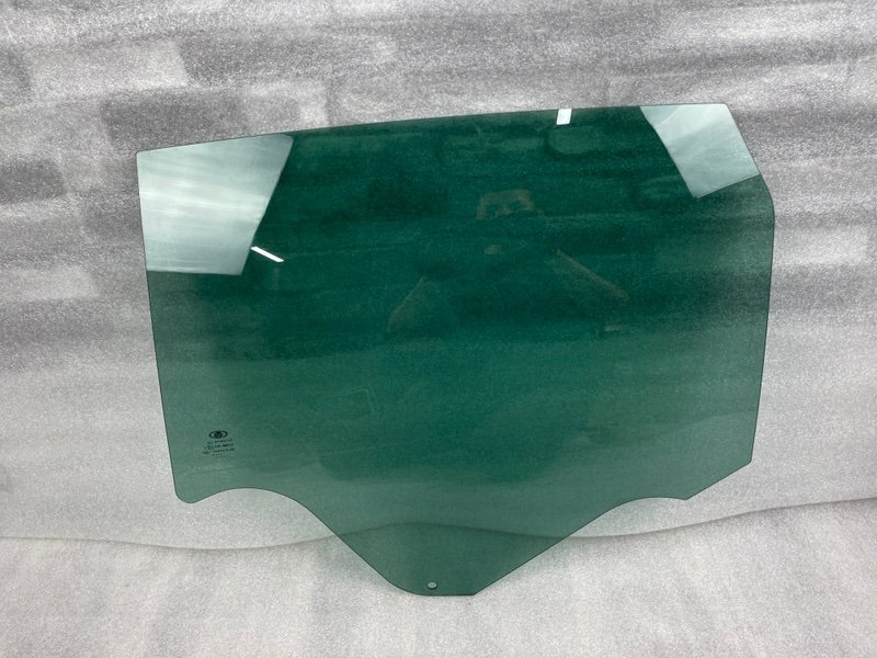 Стекло двери задней левой, 1500 рублей, Москва