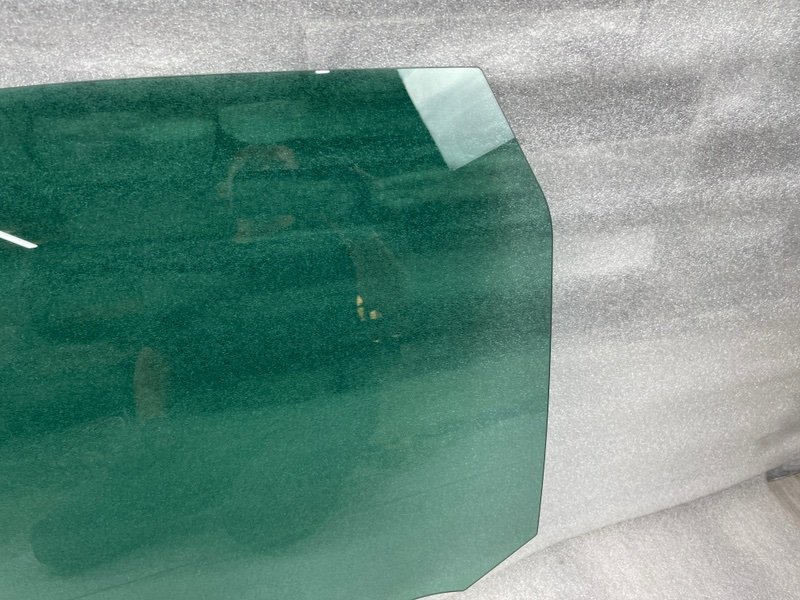 Стекло двери задней левой, 1500 рублей, Москва