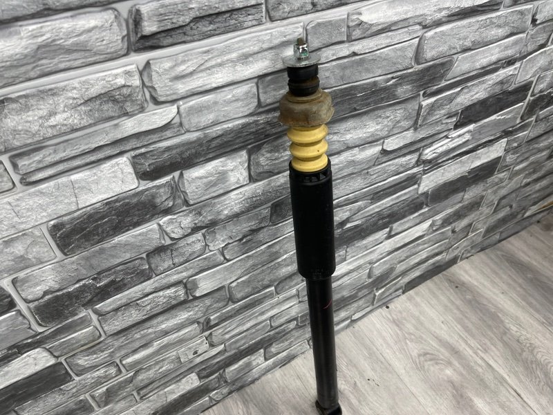 Амортизатор задний, 3000 рублей, Москва