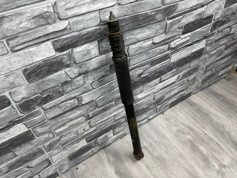 Амортизатор задний, 1400 рублей, Москва