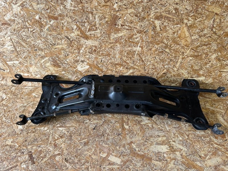 Балка задняя, 19500 рублей, Москва