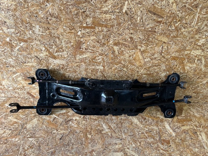 Балка задняя, 19500 рублей, Москва