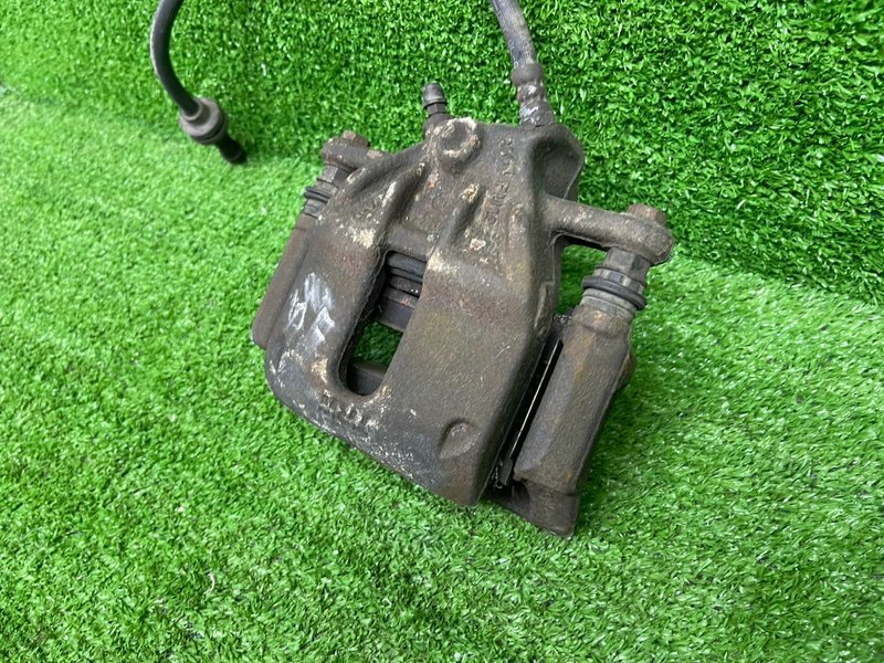 Суппорт тормозной передний правый, 2100 рублей, Москва