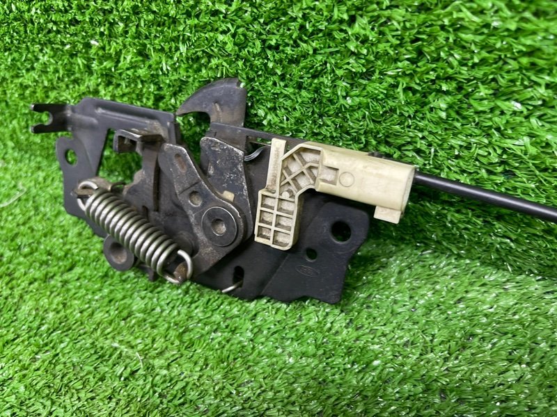 Замок капота, 1100 рублей, Москва