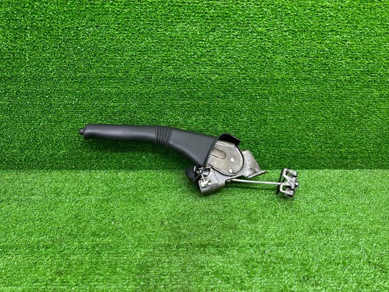 Рычаг стояночного тормоза, 1000 рублей, Москва