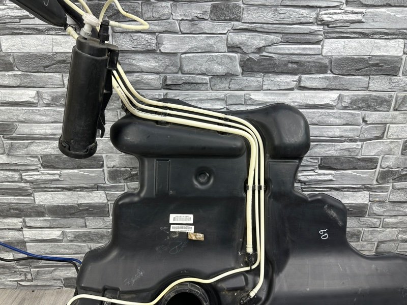 Бак топливный, 2000 рублей, Москва