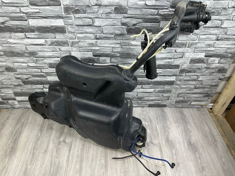 Бак топливный, 2000 рублей, Москва