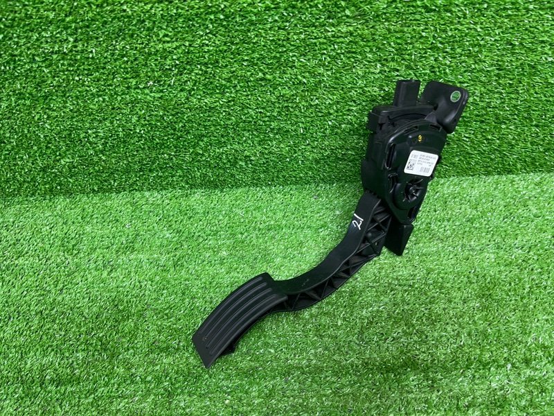 Педаль газа, 800 рублей, Москва