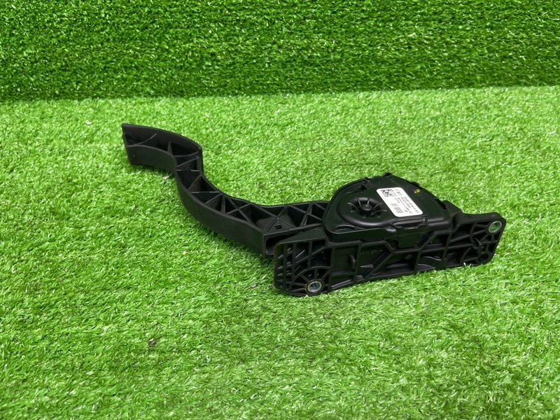 Педаль газа, 800 рублей, Москва