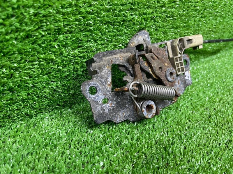 Замок капота, 1100 рублей, Москва