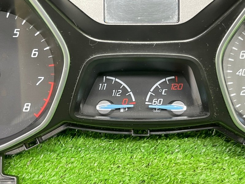 Панель приборов, 1500 рублей, Москва