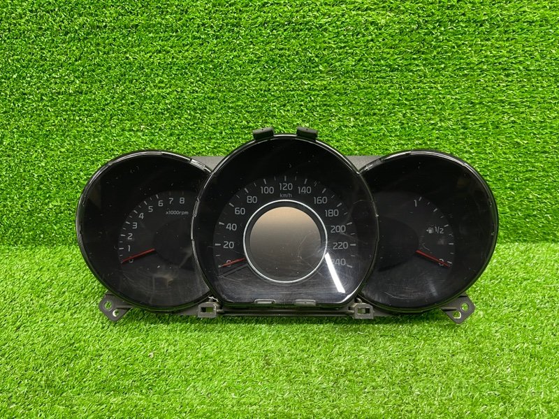 Панель приборов, 2000 рублей, Москва