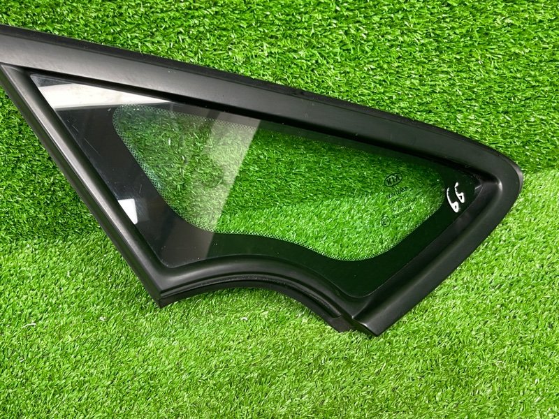 Стекло глухое пер. правое, 1000 рублей, Москва