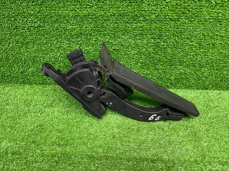 Педаль газа, 1000 рублей, Москва