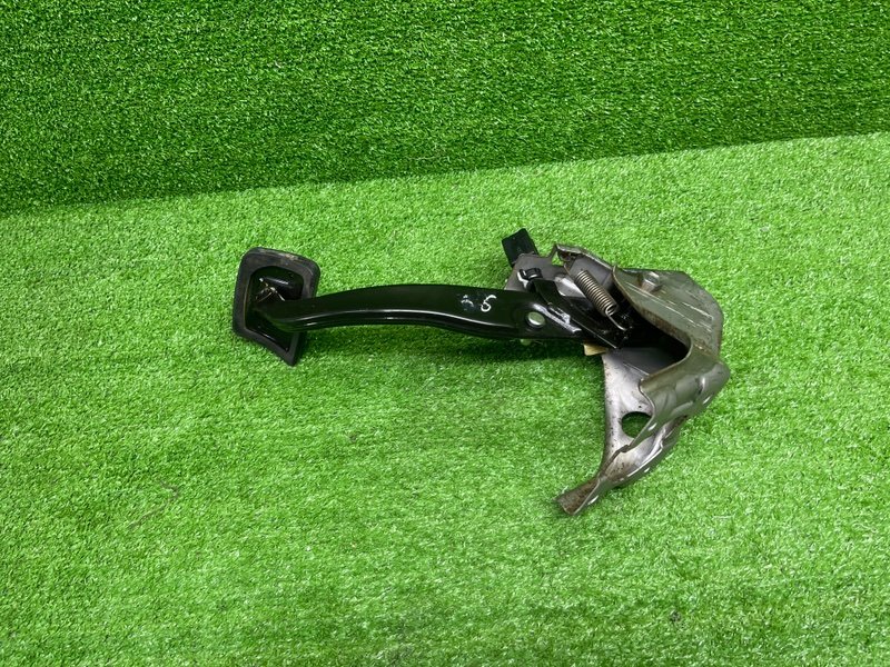 Педаль тормоза, 1000 рублей, Москва