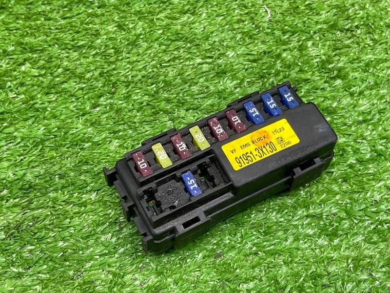 Блок предохранителей под капот, 1500 рублей, Москва