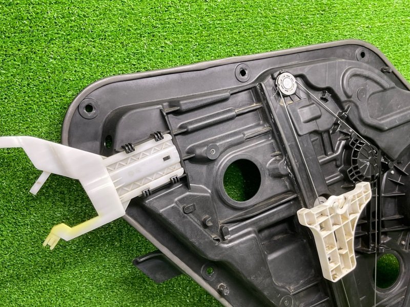 Стеклоподъемник задний, 5000 рублей, Москва