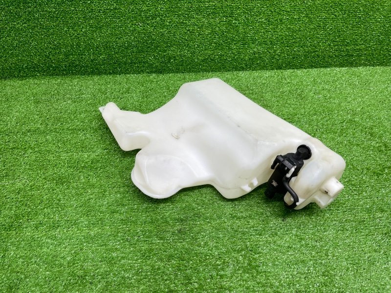 Бачок омывателя лобового стекла, 1000 рублей, Москва