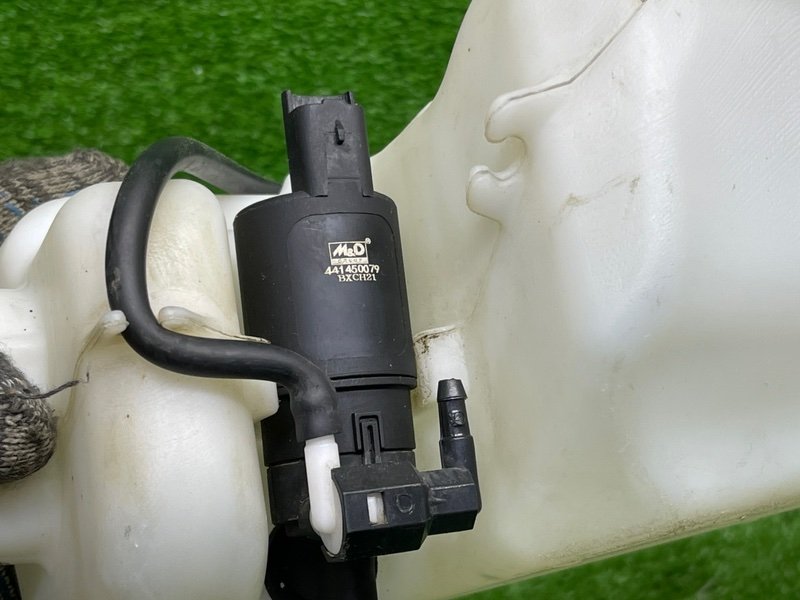 Бачок омывателя лобового стекла, 1000 рублей, Москва